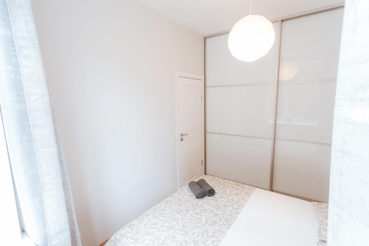 Central Comfort At Hanzas Residence, Stay Near Cafes, Bars, Museums & Esplanade Riga Buitenkant foto