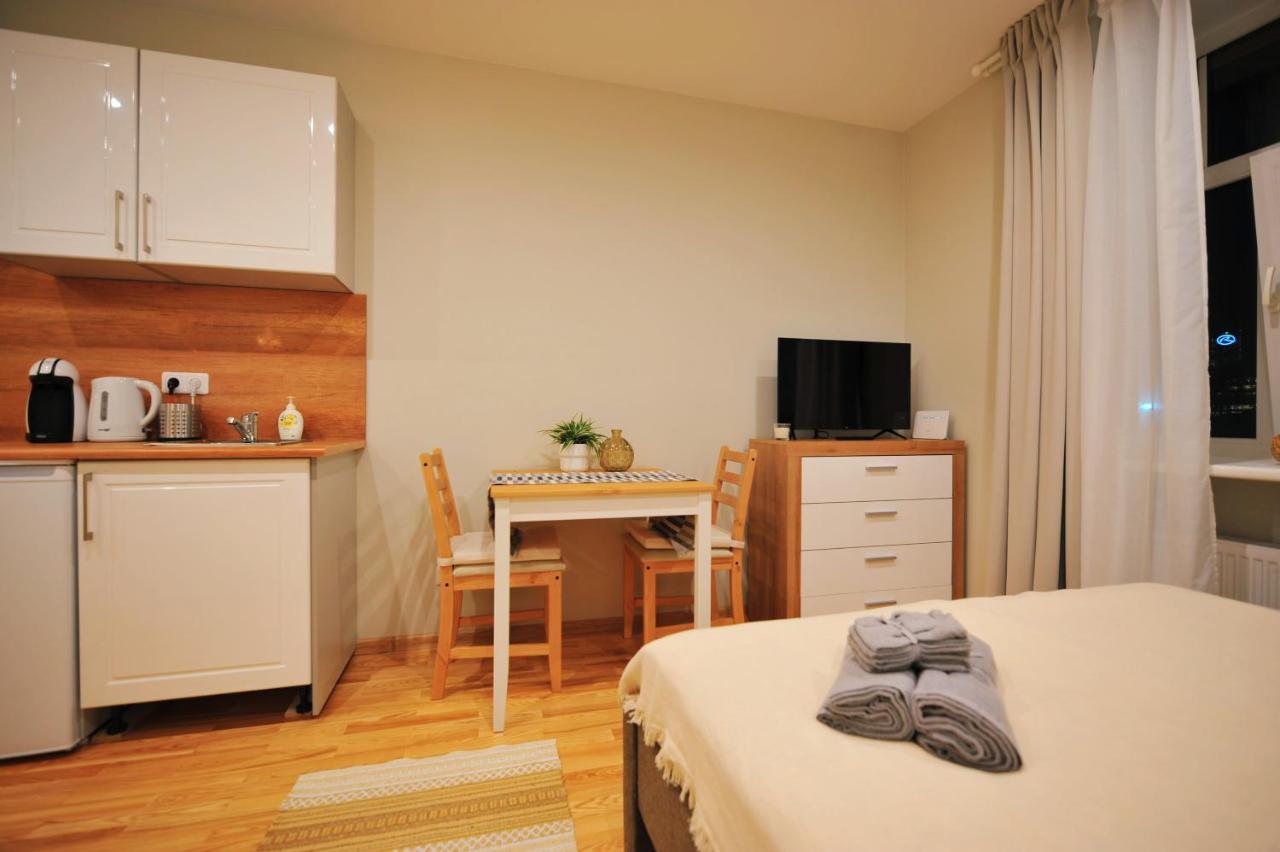 Central Comfort At Hanzas Residence, Stay Near Cafes, Bars, Museums & Esplanade Riga Kamer foto