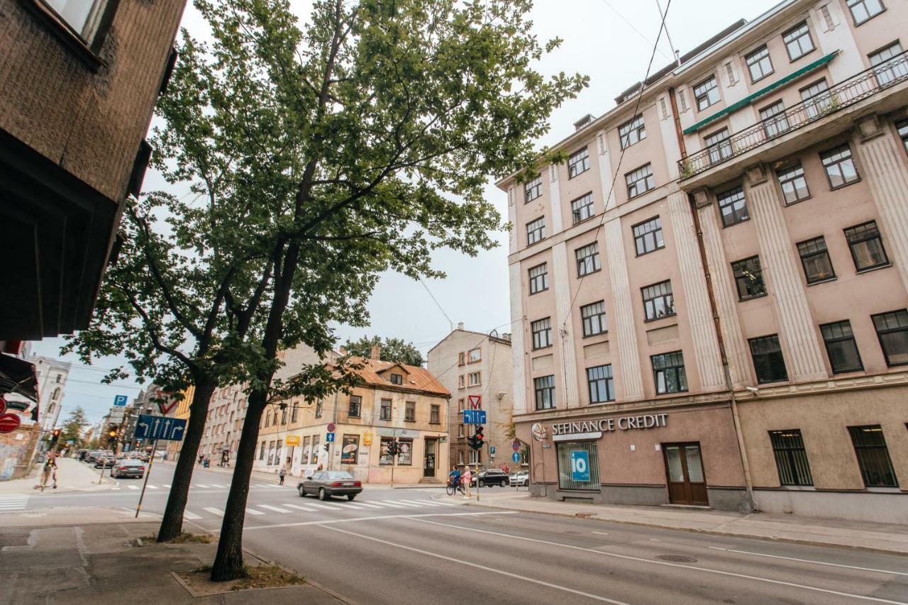 Central Comfort At Hanzas Residence, Stay Near Cafes, Bars, Museums & Esplanade Riga Buitenkant foto